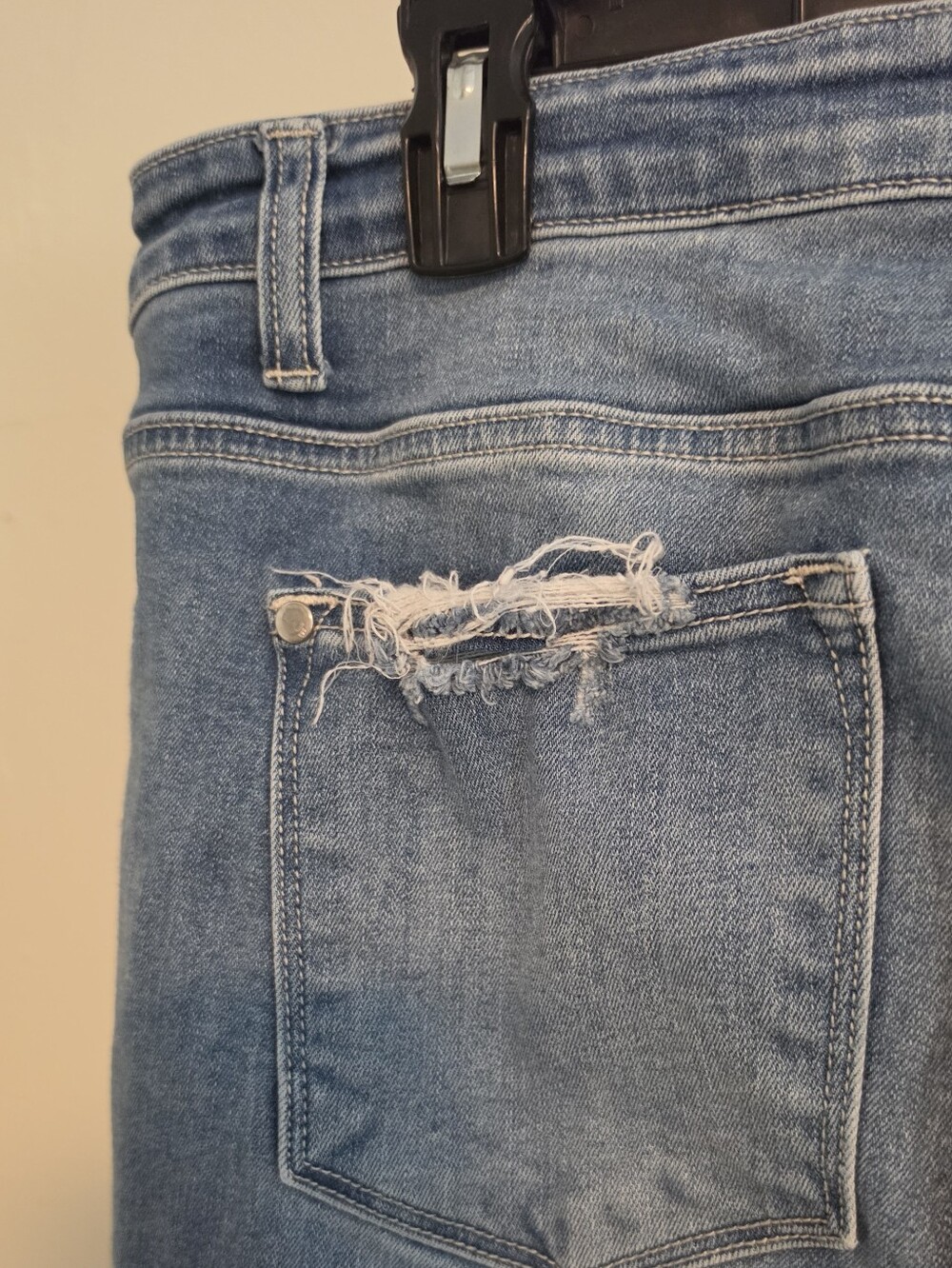 Judy Blue Boyfriend Fit High Rise Button Fly Distressed Jeans 15 32 14 16 - Picture 5 of 11